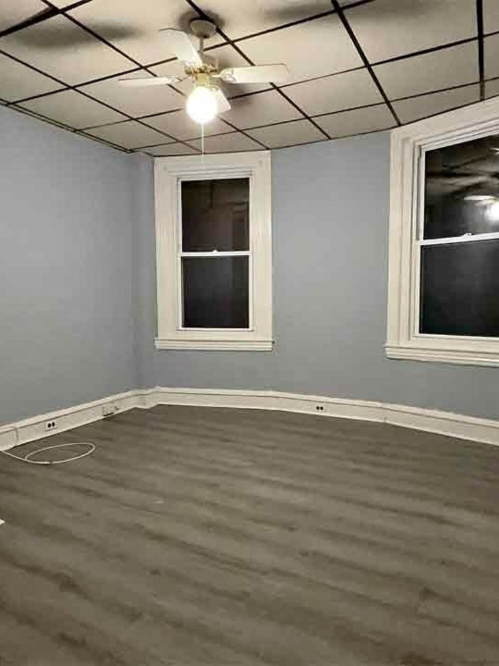 $700 | 19143 [Lease\Rent] 2 Beds 1 Bath Apartment
